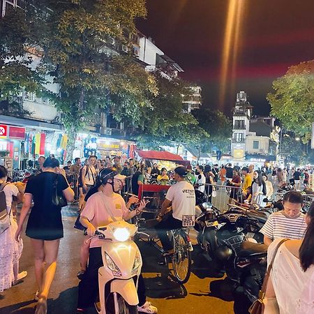 Happy Old House 1738 Apartment Hanoi Bagian luar foto