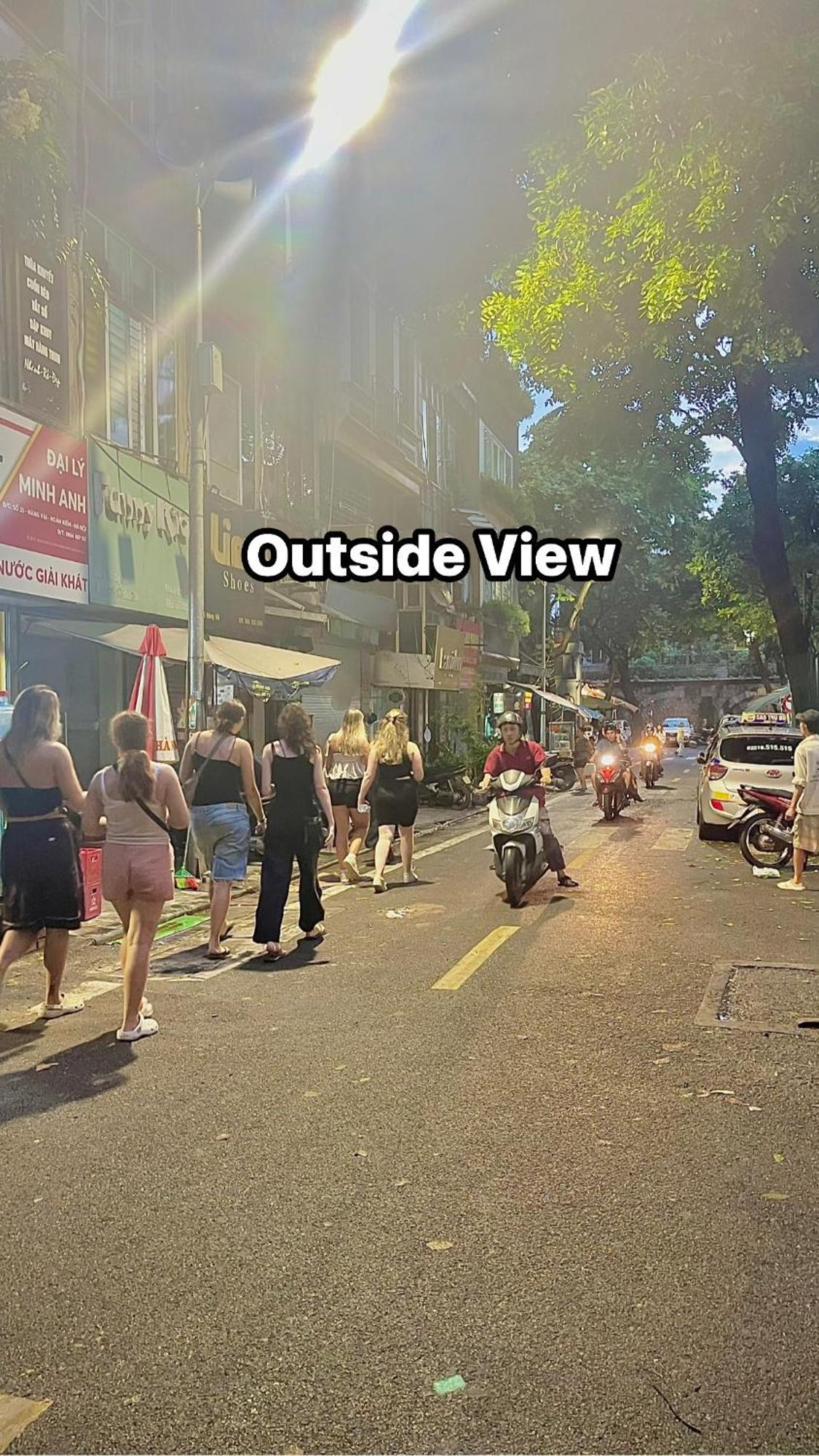 Happy Old House 1738 Apartment Hanoi Bagian luar foto