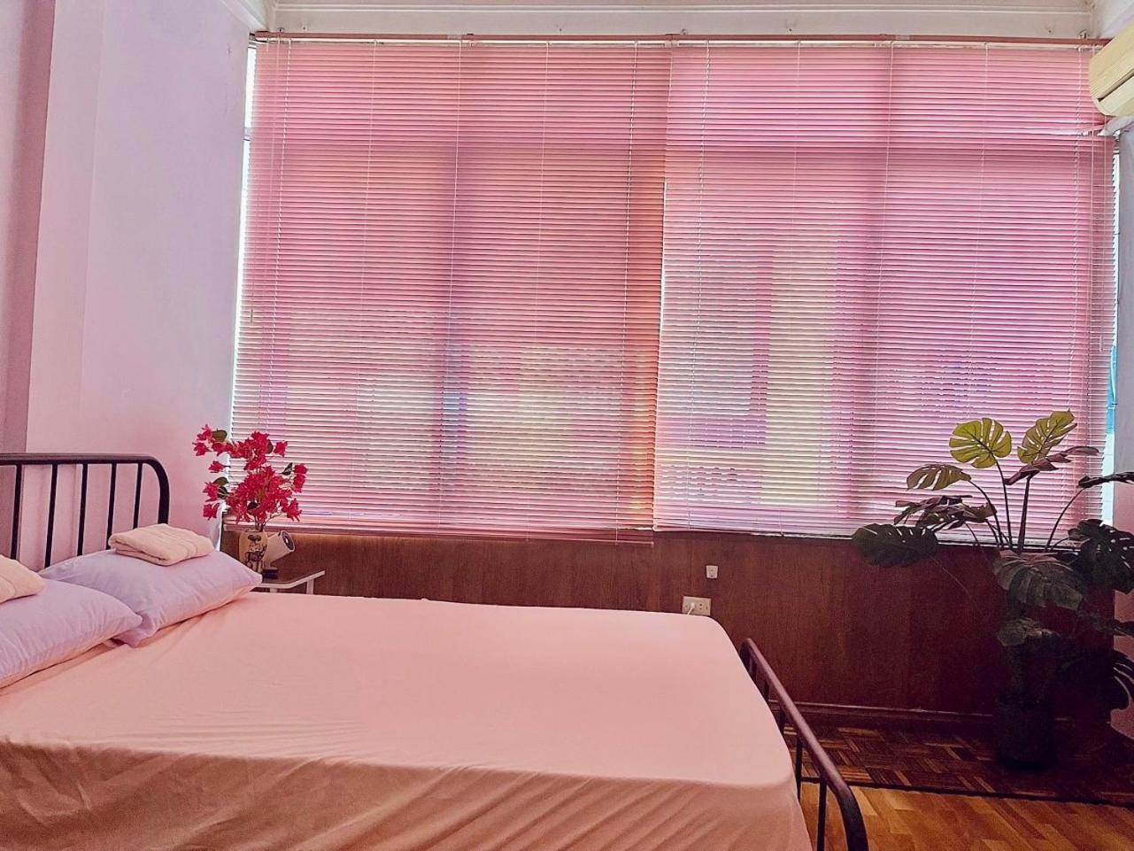 Happy Old House 1738 Apartment Hanoi Bagian luar foto